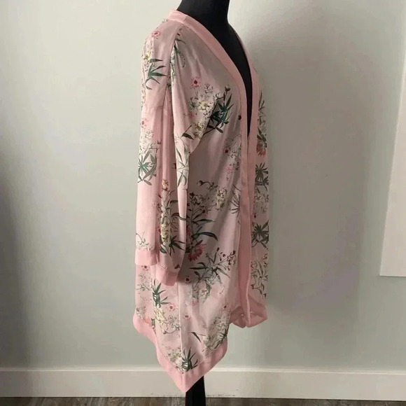 C’est Moi  | Floral Duster - Picture 2 of 5